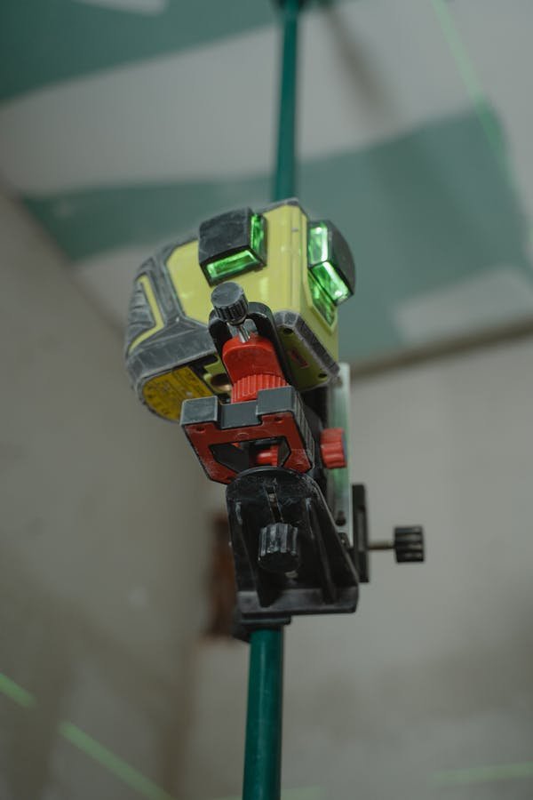 Niveler efficacement avec un niveau laser à pente : guide pratique